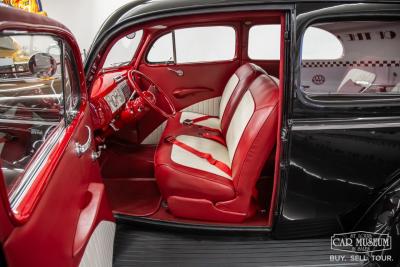 1940 Ford Standard Tudor