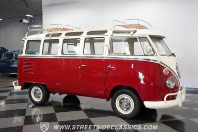 1971 Volkswagen Type 2 23 Window Deluxe