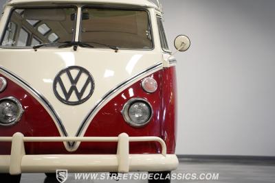 1971 Volkswagen Type 2 23 Window Deluxe