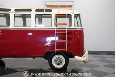 1971 Volkswagen Type 2 23 Window Deluxe