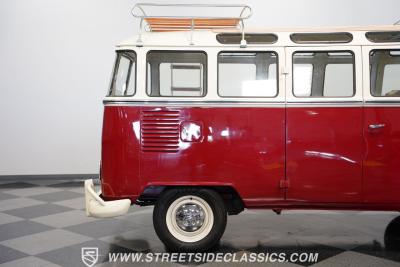 1971 Volkswagen Type 2 23 Window Deluxe