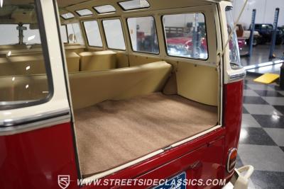 1971 Volkswagen Type 2 23 Window Deluxe