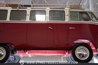 1971 Volkswagen Type 2 23 Window Deluxe