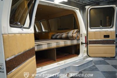 1977 Ford Econoline Custom Camper