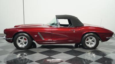 1962 Chevrolet Corvette Convertible Restomod