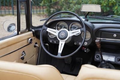 1962 Alfa Romeo Spider 2600 Touring