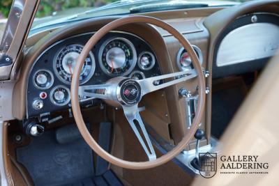 1963 Corvette C2 Sting Ray Coup&eacute; Split window