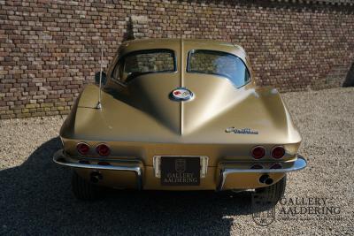 1963 Corvette C2 Sting Ray Split Window