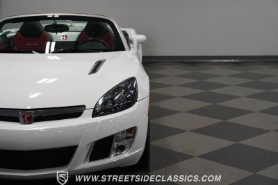 2007 Saturn Sky  Red Line