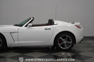 2007 Saturn Sky  Red Line