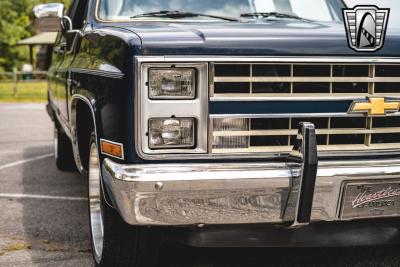 1985 Chevrolet C10 Suburban