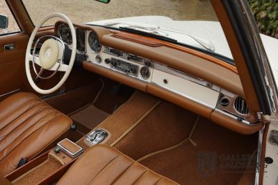 1970 Mercedes - Benz SL 280 Pagode