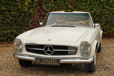 1970 Mercedes - Benz SL 280 Pagode