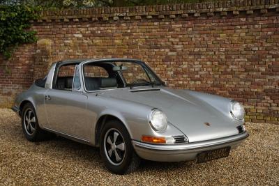 1969 Porsche 911 Urmodell T Soft Window Targa