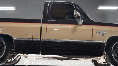 1984 Chevrolet C10 LS Restomod