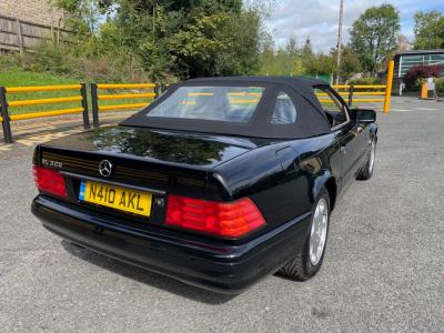 1995 Mercedes - Benz SL320