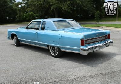 1977 Lincoln Town Coupe