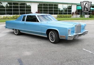 1977 Lincoln Town Coupe