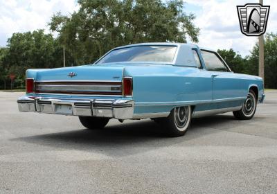 1977 Lincoln Town Coupe