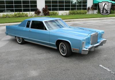 1977 Lincoln Town Coupe