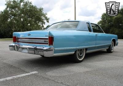 1977 Lincoln Town Coupe