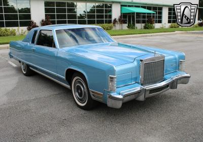 1977 Lincoln Town Coupe