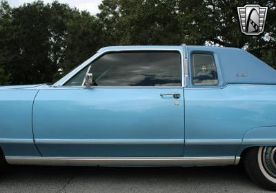 1977 Lincoln Town Coupe