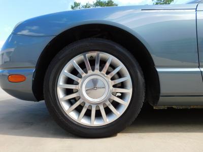 2005 Ford Thunderbird