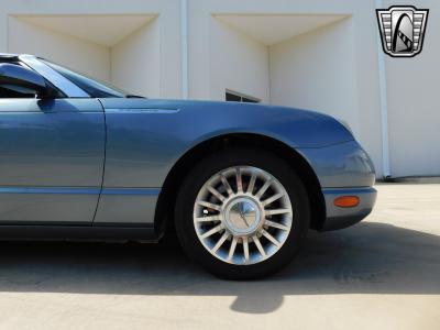 2005 Ford Thunderbird