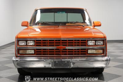 1986 Chevrolet C10 6.2L LT1 Restomod