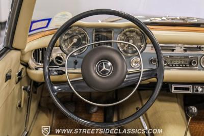 1968 Mercedes - Benz 280SL