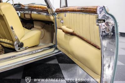 1959 Mercedes - Benz 220S Cabriolet