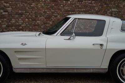 1963 Corvette C2 Sting Ray Split Window