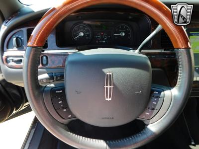 2011 Lincoln Town Car