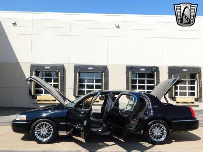 2011 Lincoln Town Car