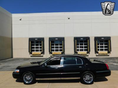 2011 Lincoln Town Car