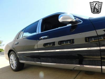 2011 Lincoln Town Car