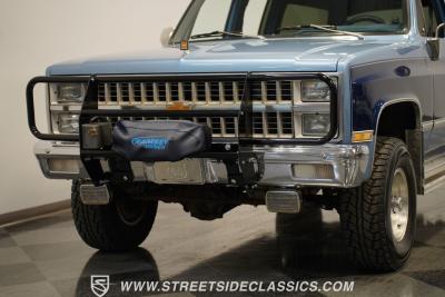 1982 Chevrolet Suburban K1500 4x4