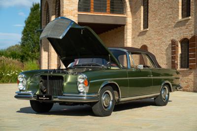 1964 Mercedes - Benz 220 SE CABRIOLET