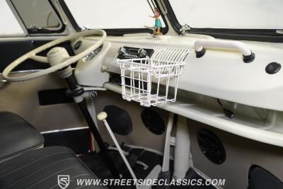 1970 Volkswagen Type 2 23 Window Samba Re-Creation