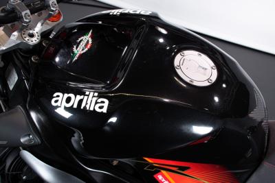 2005 Aprilia TUONO V2 1000