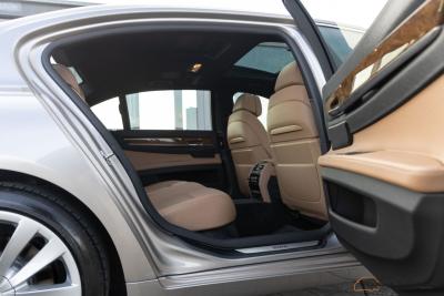 2009 BMW 740Li F02