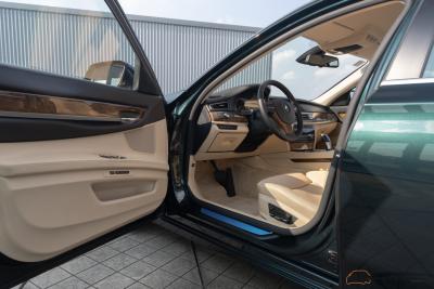 2009 BMW 750i F01