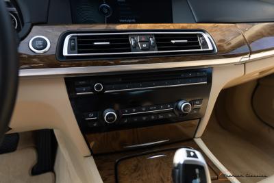 2009 BMW 750i F01