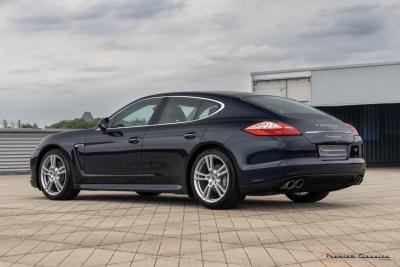 2010 Porsche Panamera 4S