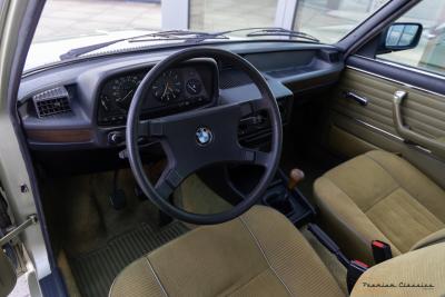 1980 BMW 520 E12