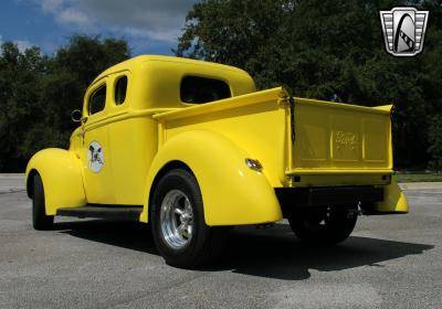 1946 Ford Custom