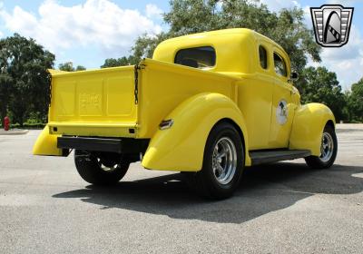 1946 Ford Custom