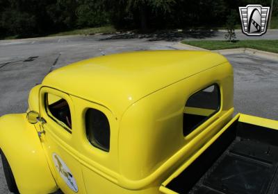 1946 Ford Custom