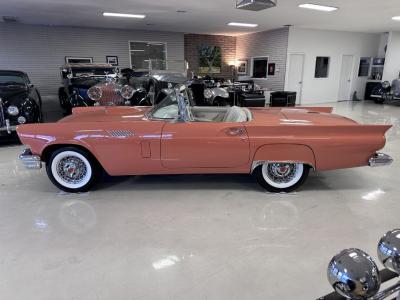 1957 Ford Thunderbird E-CODE